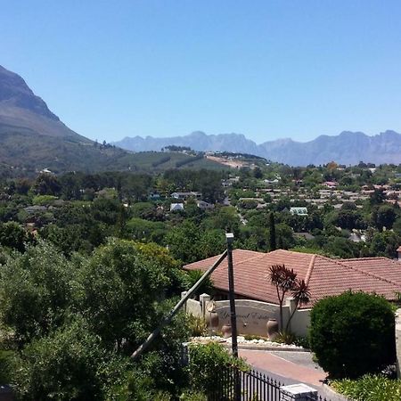 29 Carissa Street Daire Somerset West Dış mekan fotoğraf
